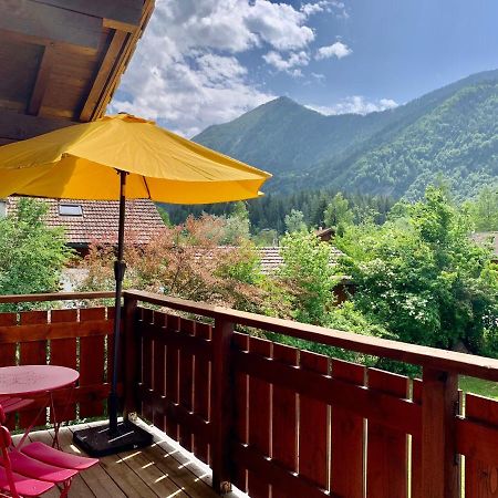 Appartement avec jacuzzi dans chalet privé, grande terrasse, parking gratuit Les Houches Exterior foto