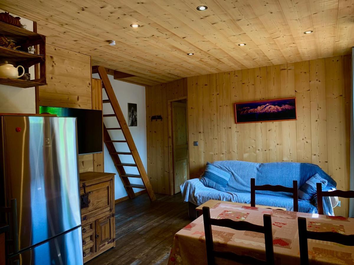 Appartement avec jacuzzi dans chalet privé, grande terrasse, parking gratuit Les Houches Exterior foto
